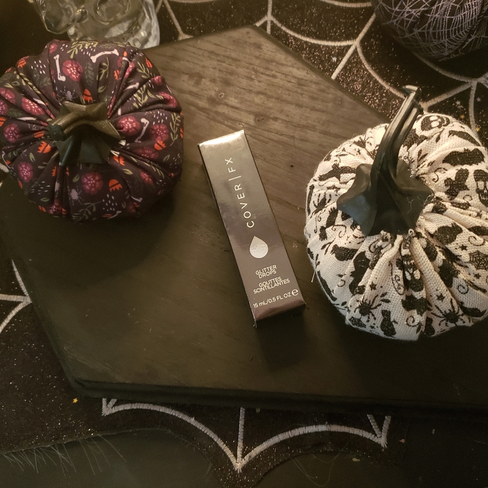 Cover FX Glitter Drops in Nova